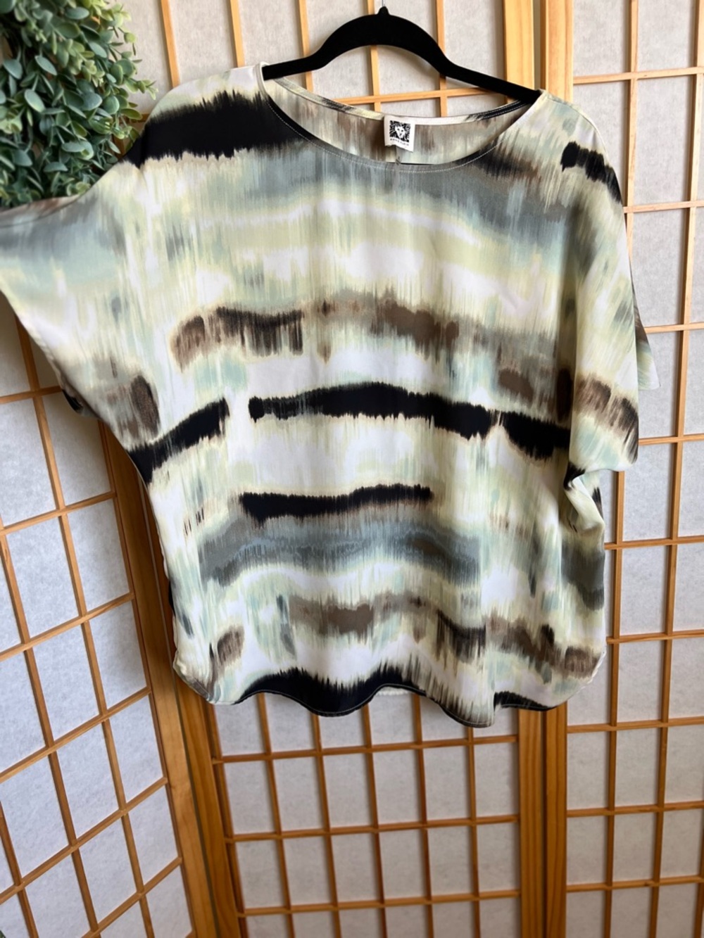 Anne Klein Blouse XL Abstract Print Neutral Boho Flowy Top Short Sleeve - Picture 3 of 8